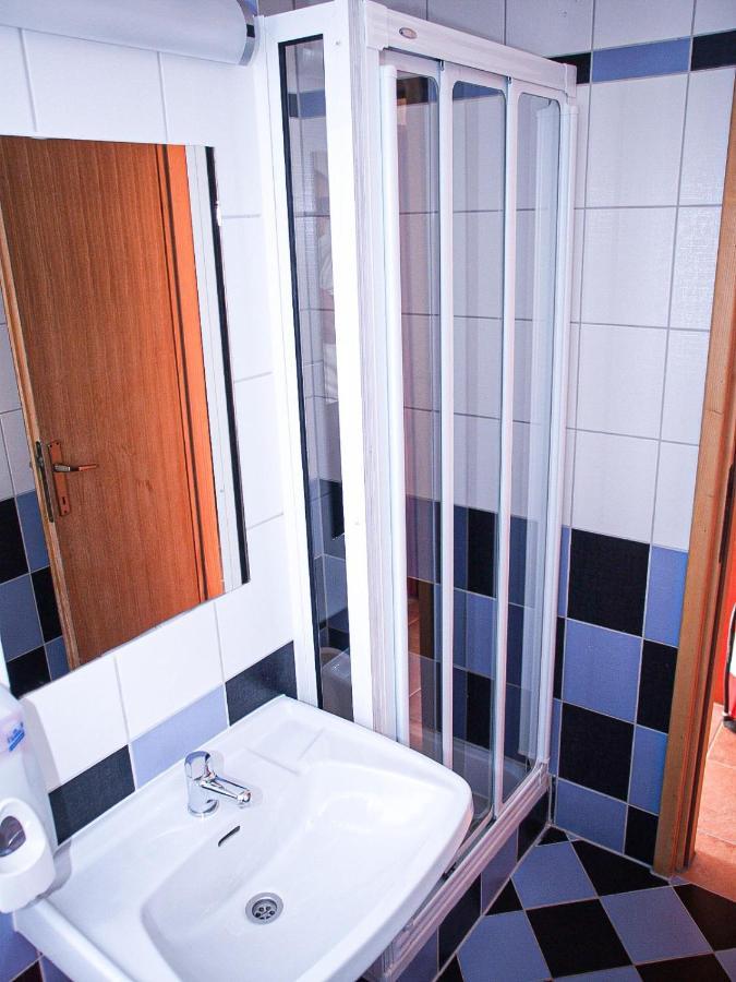 Apartmani "Jadran" Паг Экстерьер фото