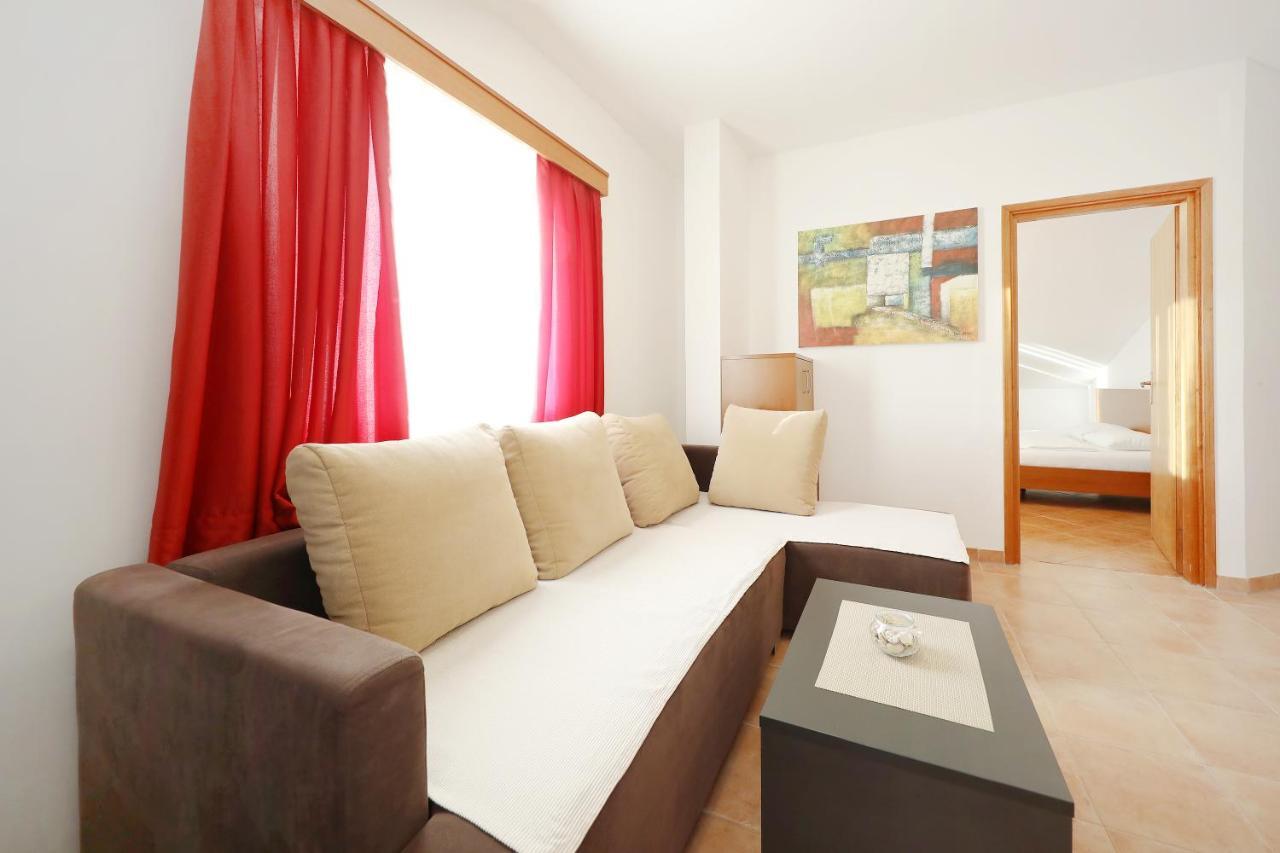Apartmani "Jadran" Паг Экстерьер фото