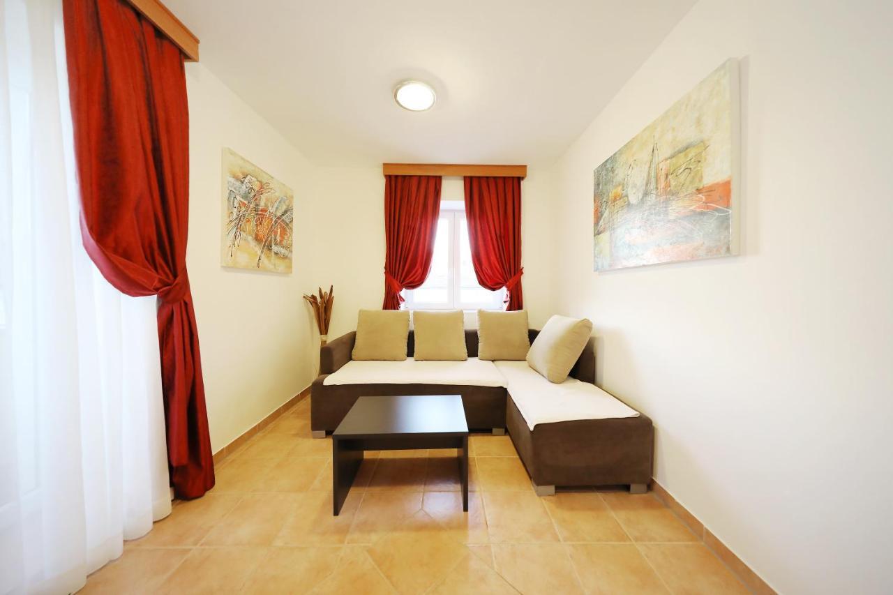Apartmani "Jadran" Паг Экстерьер фото
