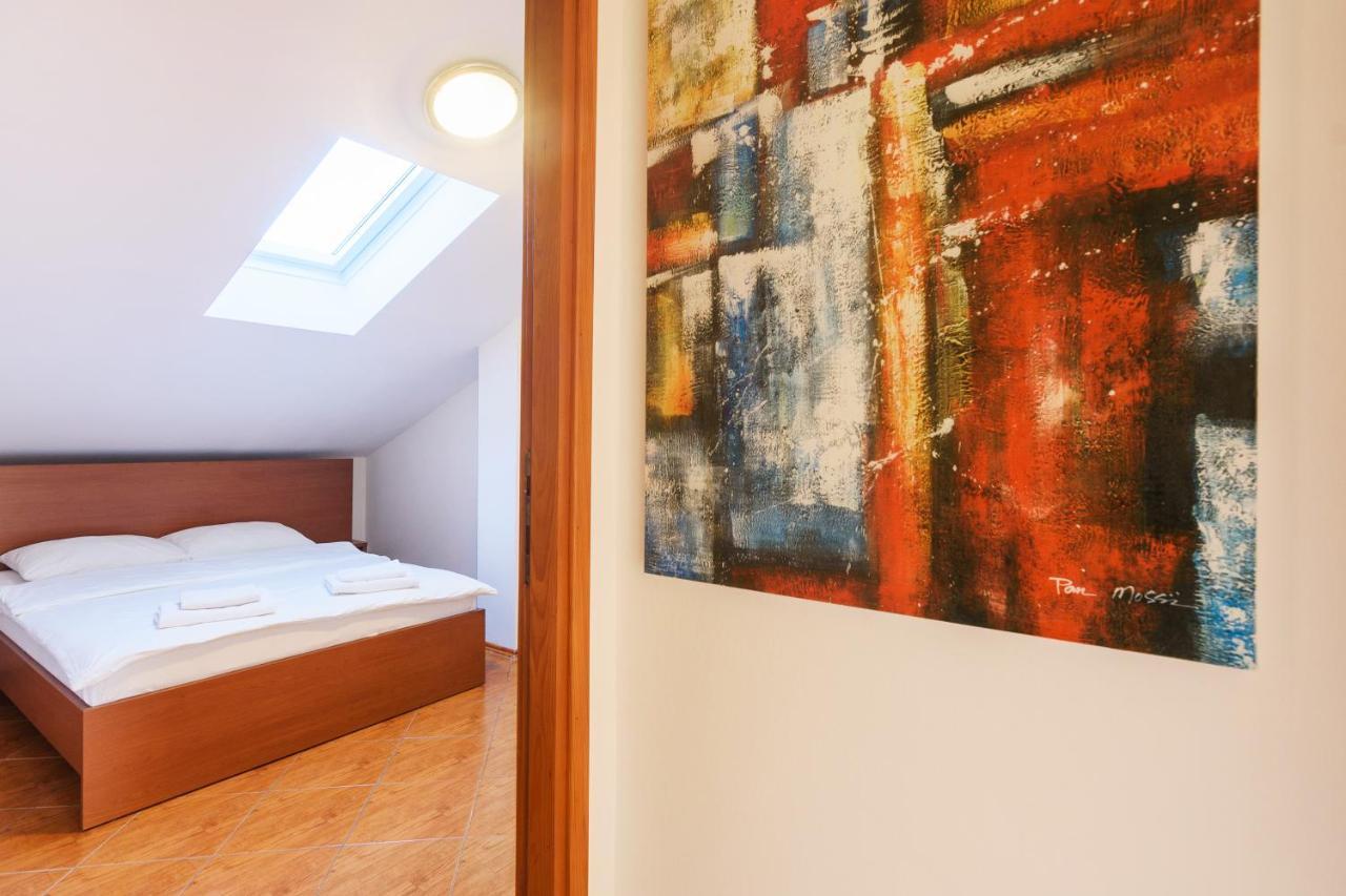 Apartmani "Jadran" Паг Экстерьер фото