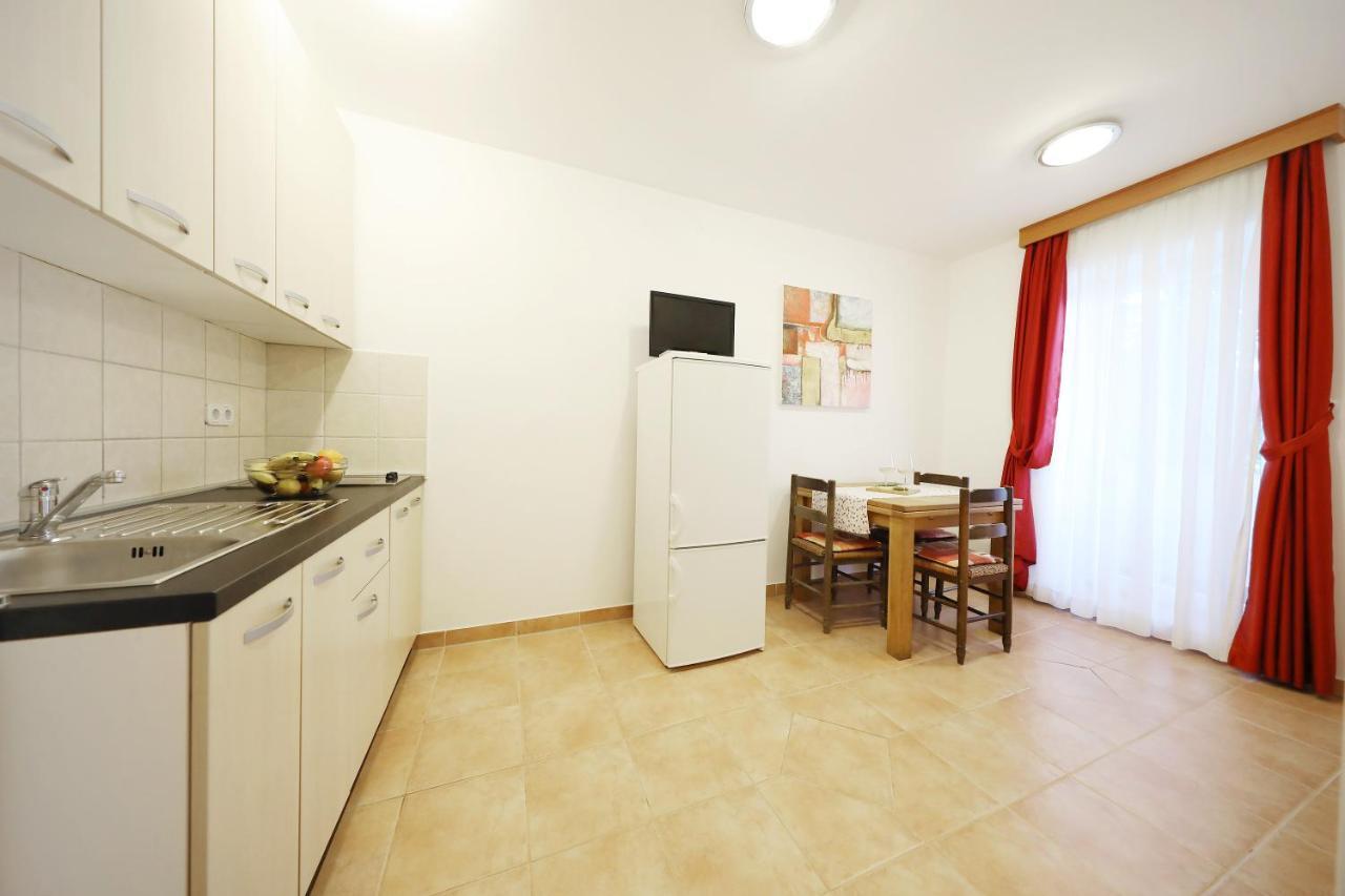 Apartmani "Jadran" Паг Экстерьер фото