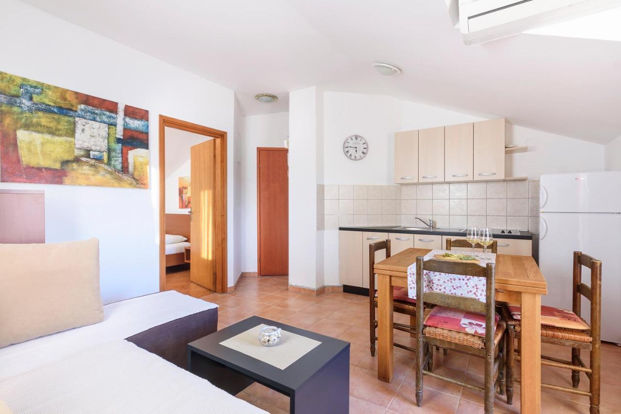 Apartmani "Jadran" Паг Экстерьер фото
